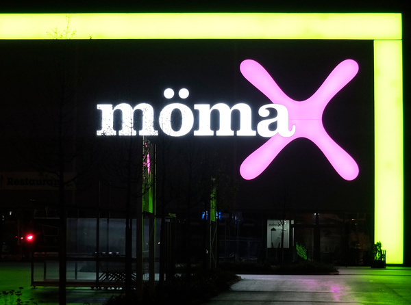 möma -X-