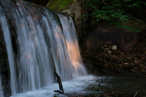 die Nixe nimmt ein Fussbad.jpg