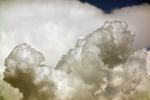 Gewitterwolken über der schwäbischen Alp ...