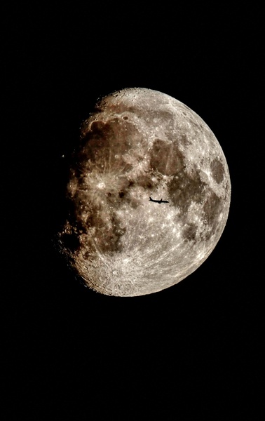 Fly me to the Moon…