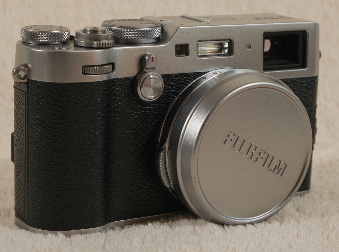 Fujifilm X100F 1.jpg