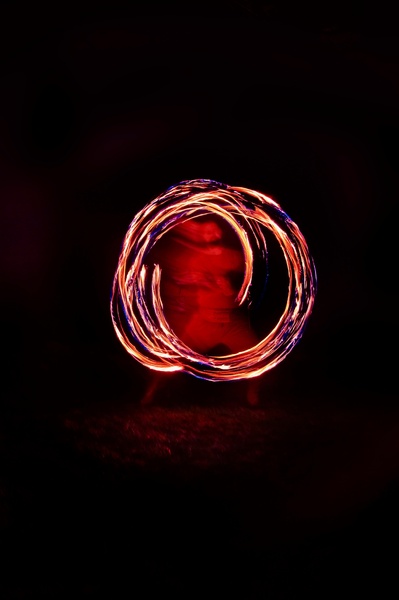 Feuerschow auf dem Weihnachtsmarkt "OTTMARSHEIM"